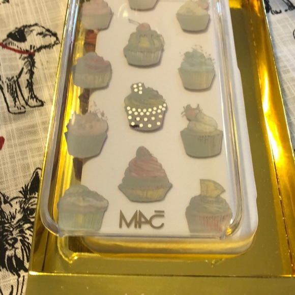 I Phone 8 Plus phone cover - Cupcakes - Picture 5 of 6